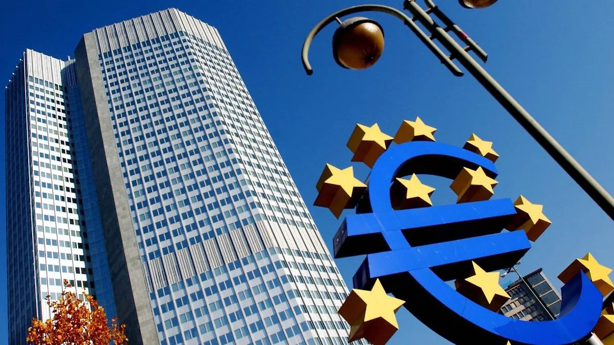 La Bce torna ad alzare i tassi: inflazione al 3%, crescita frenata