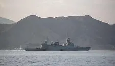 La nave lanciamissili italiana nel Mar Rosso per difendere i mercantili verso Suez: la svolta annunciata da Crosetto
