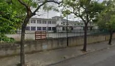 Coltello nascosto nei bagni, 14enne voleva aggredire la prof: fermato