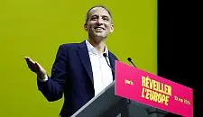 Primarie in Francia, Glucksmann stacca tutti al primo turno: la socialdemocrazia sceglie il suo candidato per l'Eliseo