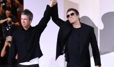 I fratelli non pi&ugrave; nemici, a Venezia la riconciliazione degli Oasis: &laquo;Non guardiamo al passato con rabbia&raquo;