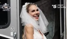 Ilary Blasi  in abito bianco per il lancio del Grande fratello vip