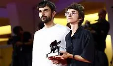 &ldquo;NAZA&rdquo;, il film sui sistemi di guerra a Gaza: dopo il premio di Venezia, Israele minaccia i registi