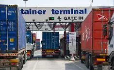 L'autotrasporto siciliano si ferma per 6 giorni, da Confindustria alle sigle autonome: &laquo;Significa scaffali vuoti, produzione ferma&raquo;