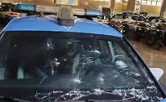 Posti di blocco e perquisizioni: decine di agenti a Falsomiele, dopo l'assalto alla polizia