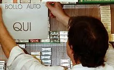 Bollo auto 2027, il risparmio reale: chi guadagna 163 euro e quanto pesa il rincaro del diesel