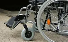 In sedia a rotelle dopo il vaccino anti-Covid: assegno vitalizio ad un imprenditore agrigentino