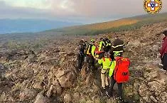Escursionista 62enne soccorsa alla Grotta del Gelo: tecnici Etna nord e sud in azione