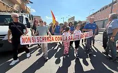 Gela difende il suo ospedale: la manifestazione dopo 62 giorni di gazebo