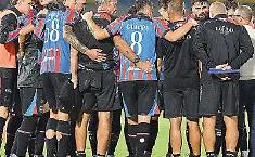 Longo e i calciatori del Catania