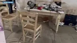 Librino, scoperto un laboratorio per modificare armi all'interno di un garage