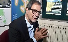 Musumeci: &laquo;Adagio coi rientri in Sicilia, a marzo arrivati tantissimi asintomatici&raquo;