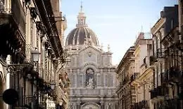 Turismo in Sicilia 2025: 22,5 milioni di presenze, stranieri in aumento e italiani in calo