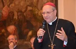 Caltanissetta, i sacerdoti a lezione sui rischi e le opportunit&agrave; del digitale