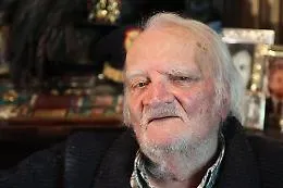 I funerali di Contrada, l'ex collega: &laquo;La sua vita rovinata dai calunniatori&raquo;. In chiesa nessun poliziotto oggi in servizio 