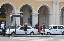 Catania, esposto del Comune: &laquo;Qualcuno non vuole i taxi legali alla Stazione&raquo;