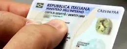 Ravanusa, arrestato dipendente comunale che intascava i soldi per le carte d'identit&agrave; elettroniche