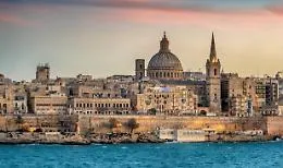 Coronavirus, da Malta stop a voli e al catamarano da Pozzallo