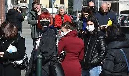 Il neurologo: &laquo;Concentrarsi nella lotta al virus ma attenzione al contagio sociale, l'ansia &egrave; pericolosa&raquo;