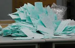 Cagliari, carabinieri hanno requisito carico con 300 mila mascherine dirette a Genova