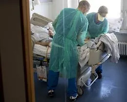 Coronavirus, in Italia numeri in lieve calo per il terzo giorno consecutivo