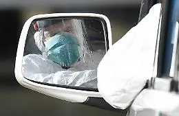 Coronavirus, ancora impossibile prevedere quanto durer&agrave;: le due incognite