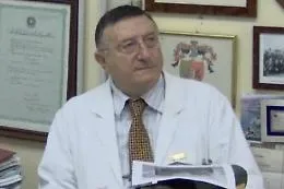 Coronavirus, il virologo Giulio Tarro: &laquo;Ecco come pu&ograve; essere utile il test del sangue&raquo;