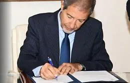 Musumeci scrive una lettera a Conte per chiedere l'apertura di alcune attivit&agrave; in Sicilia