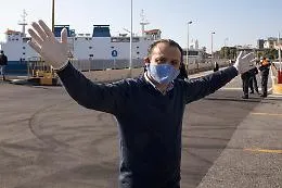 Stretto, De Luca torna alla carica: &laquo;Sbagliato modello Conte-Musumeci&raquo;