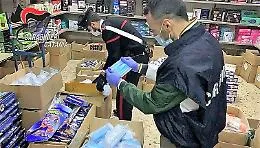 Catania, sequestrate 15.000 mascherine fuorilegge in un negozio cinese