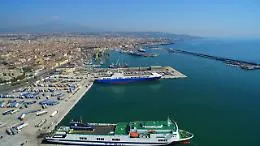 Istituite le Zes della Sicilia, Provenzano firma il decreto:  &laquo;Grande opportunit&agrave; per l'Isola&raquo;