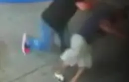 Siracusa: anziano chiede di spostare auto, 14enne gli sferra un pugno in un occhio