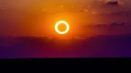 Un'eclissi solare per salutare l'estate: ma bisogna alzarsi presto