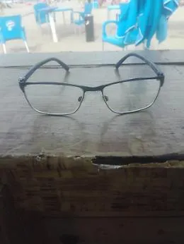 Catania: ritrovati occhiali da vista alla spiaggia libera n.3