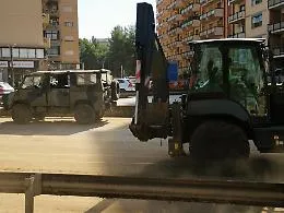 Palermo: l&rsquo;Esercito interviene per ripristinare la viabilit&agrave; cittadina