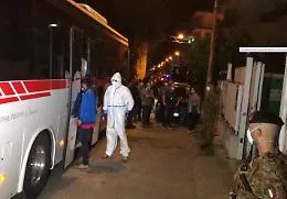 Migranti, nuovi trasferimenti da Lampedusa per Catania e Reggio Calabria