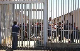 Migranti, a Caltanissetta sventato un nuovo tentativo di fuga di massa