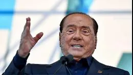 Coronavirus, Silvio Berlusconi ricoverato al San Raffaele