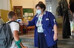 Covid, s&igrave; ai test rapidi nelle scuole
per evitare lezioni a "singhiozzo"