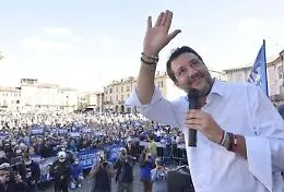 Caso Gregoretti, l'imputato Salvini raduna la Lega a Catania