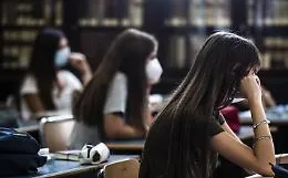 Covid, Cartabellotta: &laquo;Evoluzione varianti &egrave; un rebus. In autunno mascherine e vaccini&raquo;