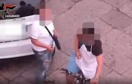 Palermo, smercio di droga nell'antico mercato del Capo: 11 arresti