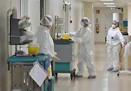Covid, in Italia &egrave; record di contagi: spettro
 lockdown a Natale? Sicilia tra regioni a rischio