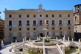 Arte di strada, ordinanza del sindaco: limitazioni nelle piazze monumentali e presso ospedali e chiese