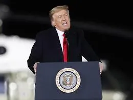 Trump ammette sconfitta ma diserter&agrave; giuramento di Biden