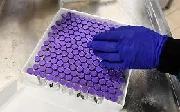 Vaccini, in Sicilia secondo richiamo a rischio: la Regione pressa Roma e parla con AstraZeneca