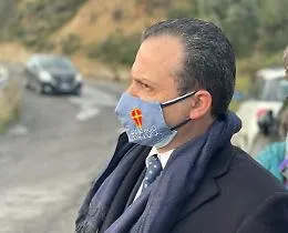 Covid, sindaco De Luca ritira ordinanza su altre restrizioni: &laquo;Mi hanno minacciato&raquo;