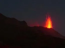 Trabocco lavico  sullo Stromboli: &laquo;&Egrave; un peccato che non ci siano turisti&raquo;