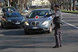 Sul divieto di spostamento la Regione scioglie i dubbi: niente amici, s&igrave; ai parenti