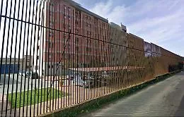 Blitz in carcere sequestrati 15 smartphone e 70 grammi di droga